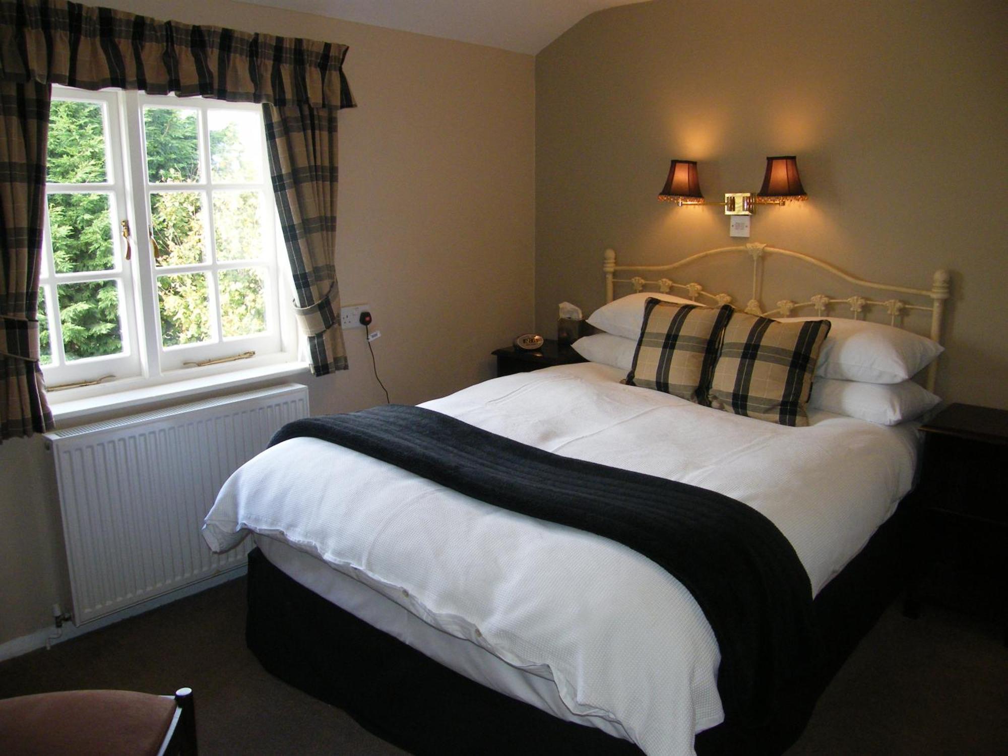 Tumbling Weir Hotel Ottery St Mary Extérieur photo