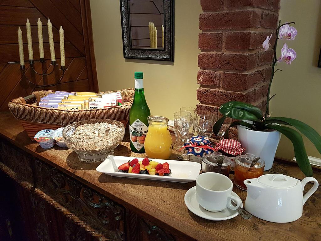 Tumbling Weir Hotel Ottery St Mary Extérieur photo